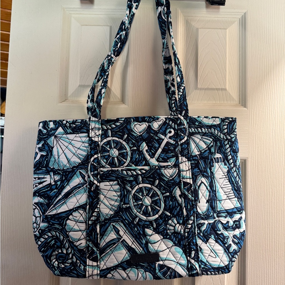 Vera Bradley Small Vera Tote “Shore Enough”